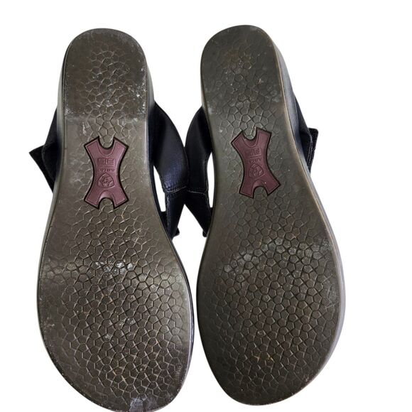 Ariat Poolside Thong Sandals Womens 9B Black Leather Silver Rings Slip On Casual - Picture 11 of 12